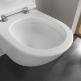 Miska Podwieszana Universo TwistFlush + Deska Wolnopadająca Combi-Pack 4670T901 Villeroy&Boch