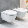 miska bidet cemento w łazience w ciepłych kolorach
