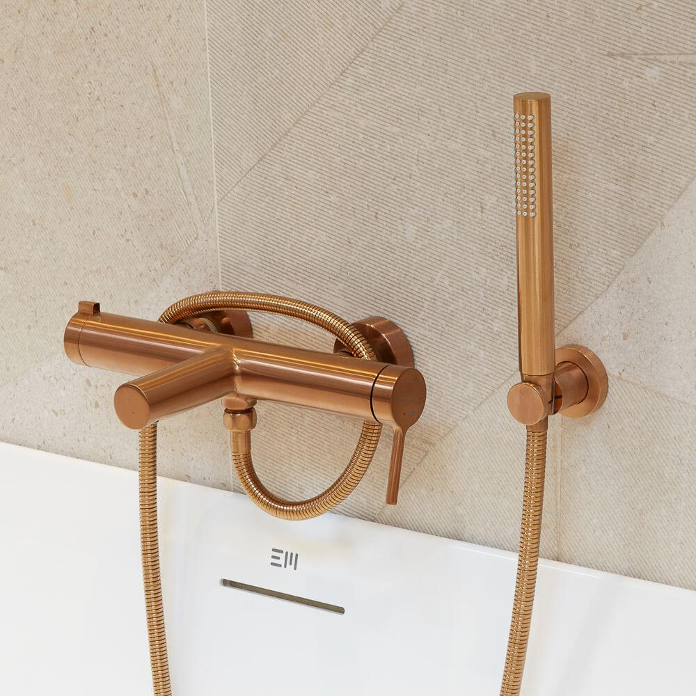 Elegancka łazienka z płytkami imitującymi Kamień Lavish