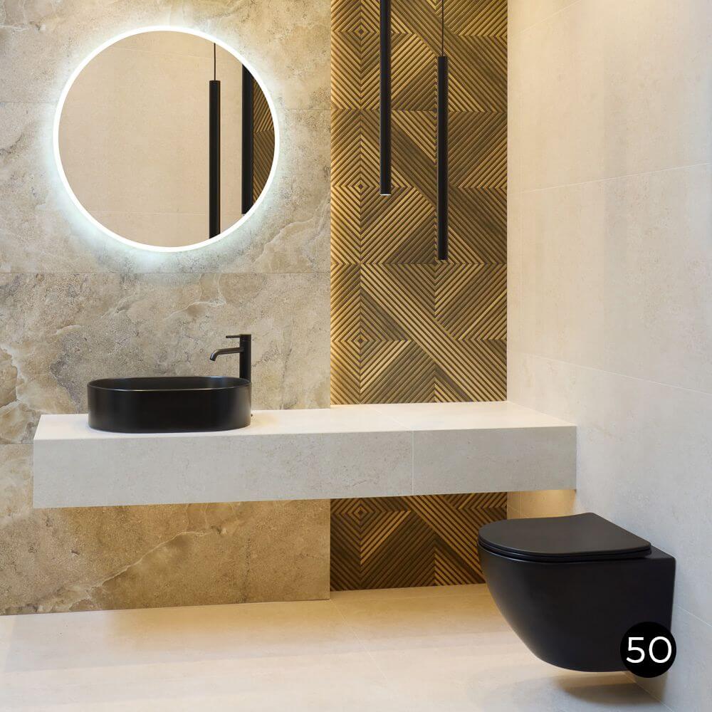 Łazienka w stylu glamour z płytkami Stone Art White i geometrycznym wzorem