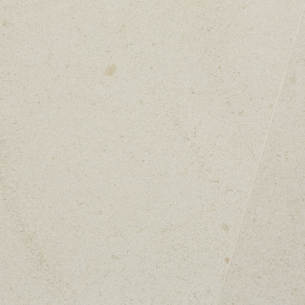Naturalna elegancja - aranżacja łazienki z płytkami imitującymi marmur