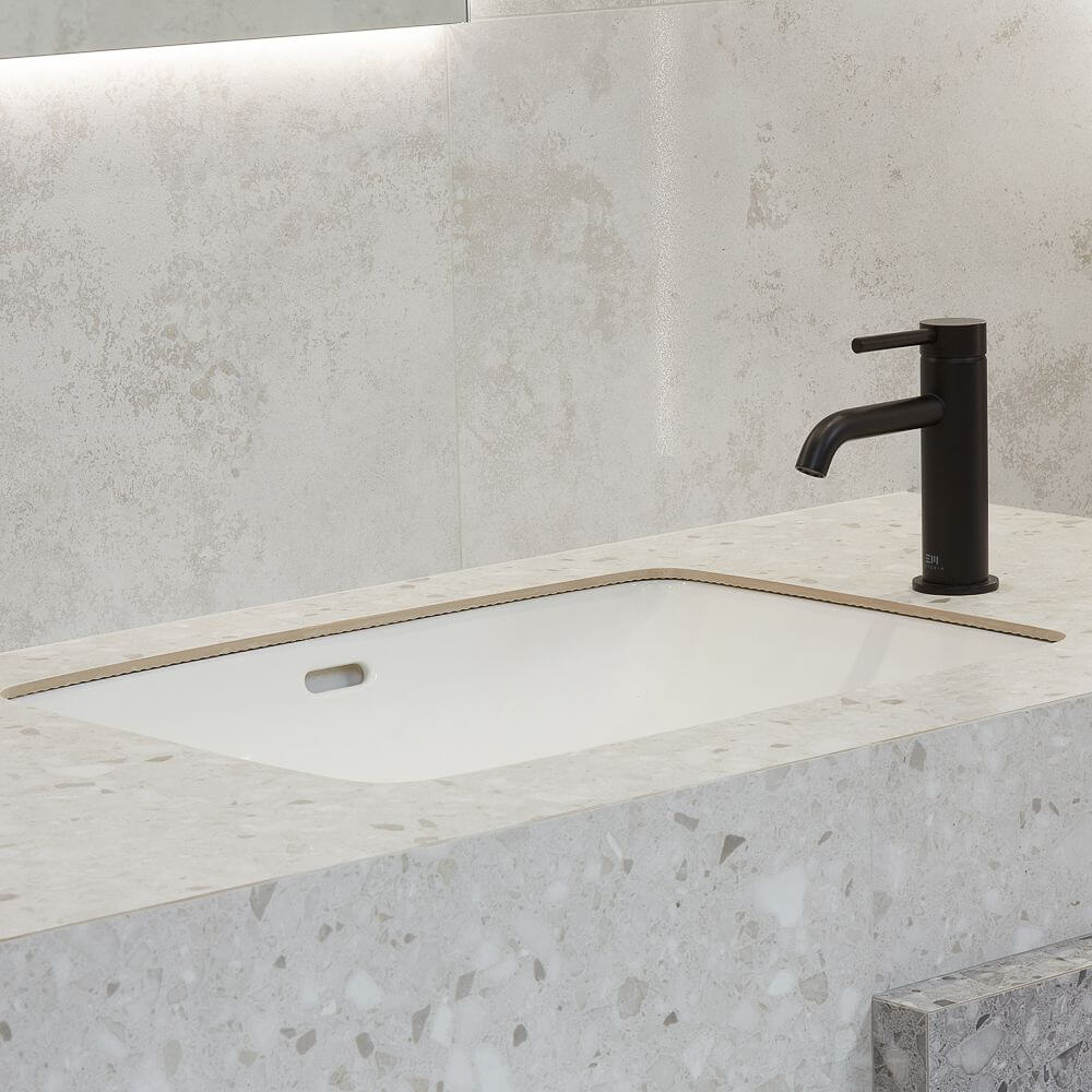 ELEGANCKA ARANŻACJA Z PŁYTKAMI TORANO WHITE LAPPATO