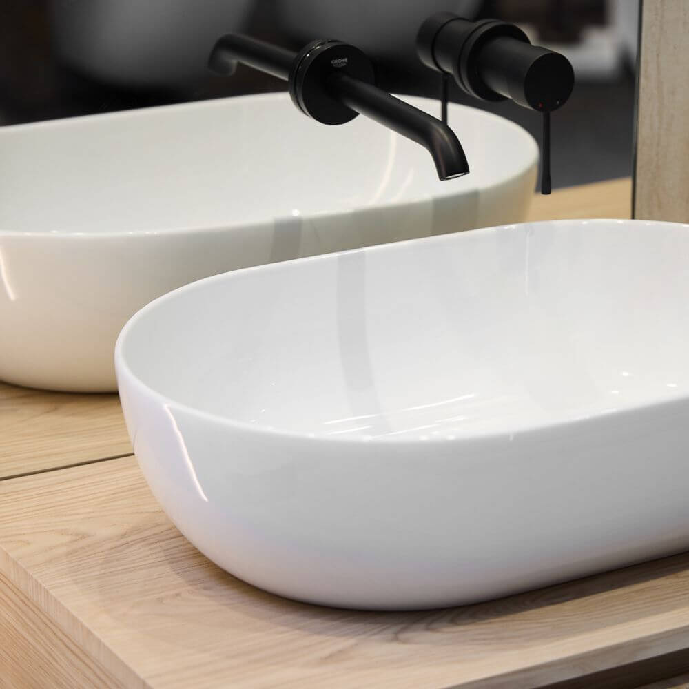 Minimalistyczna przestrzeń z Marina Ivory