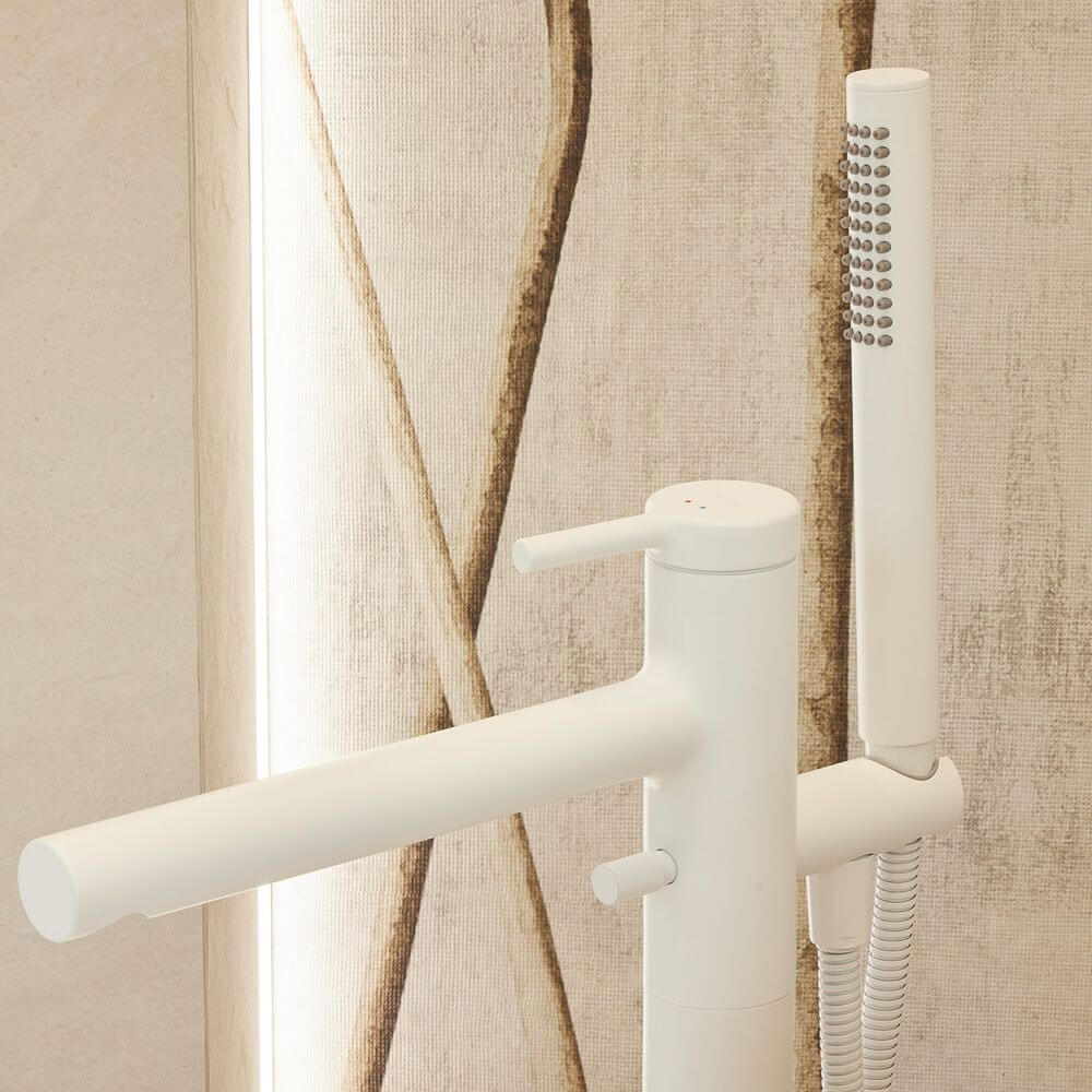 Minimalistyczna łazienka z płytkami Ash Beige