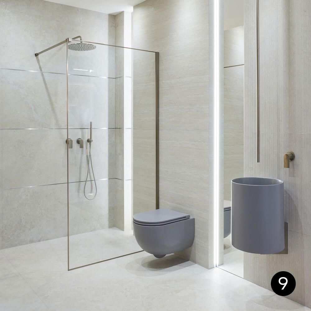 Minimalistyczna aranżacja z płytkami Limestone